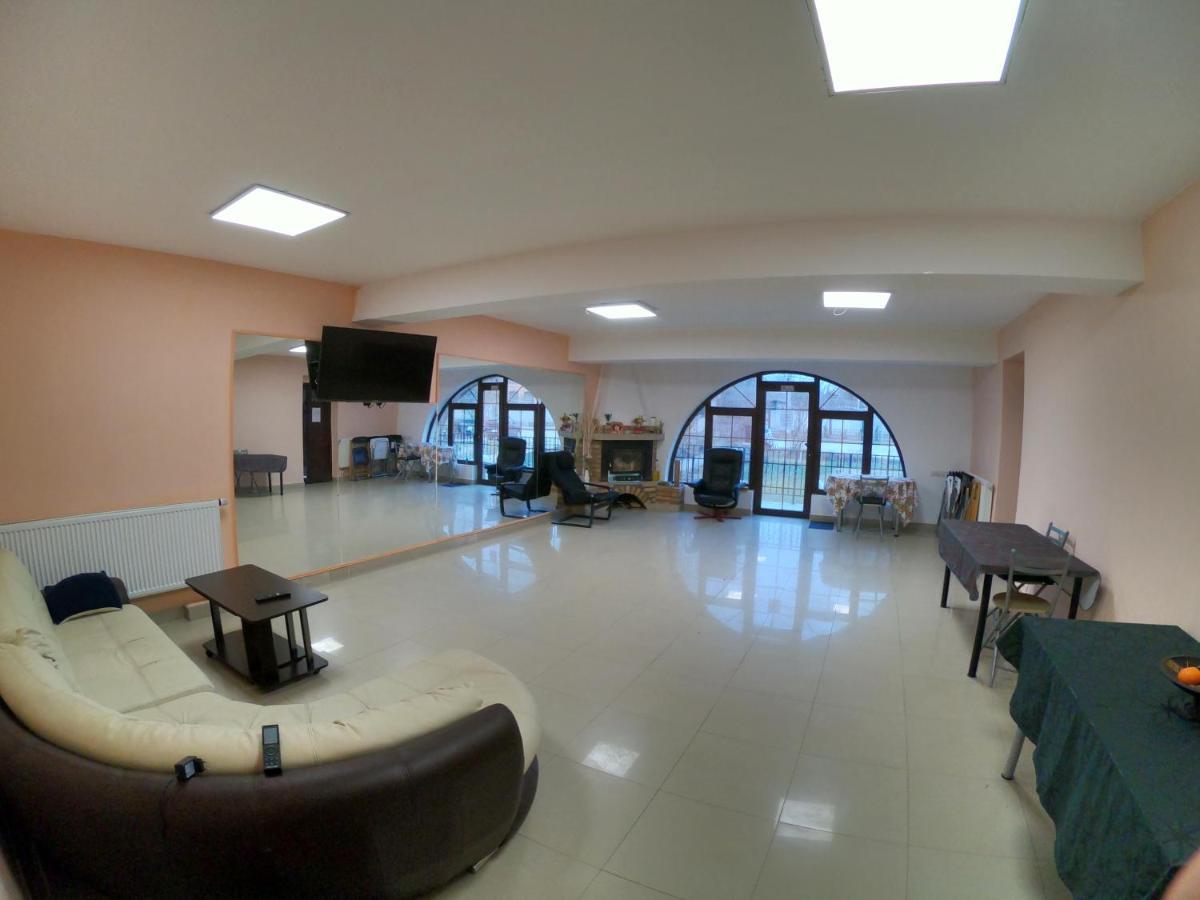 Anuta Hotel Breaza  Exterior photo